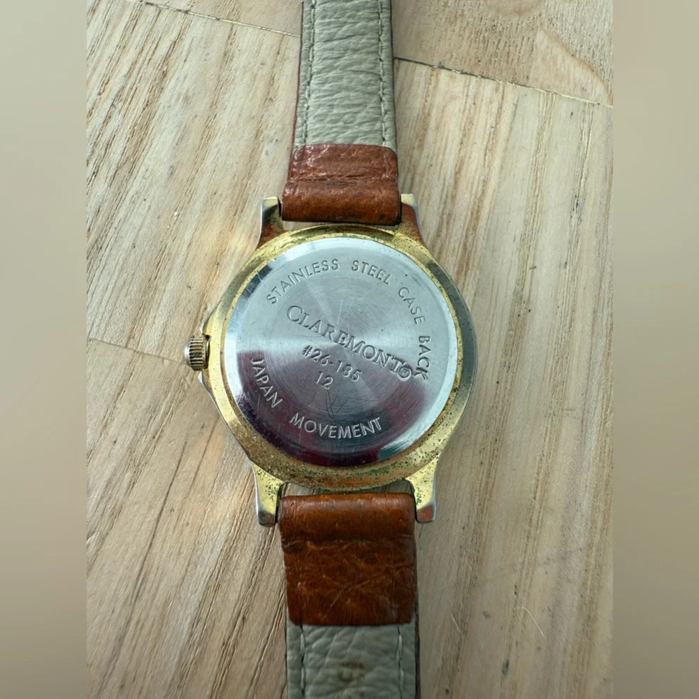 Vintage Claremont ladies two tone penny face watch NEW BATTERY